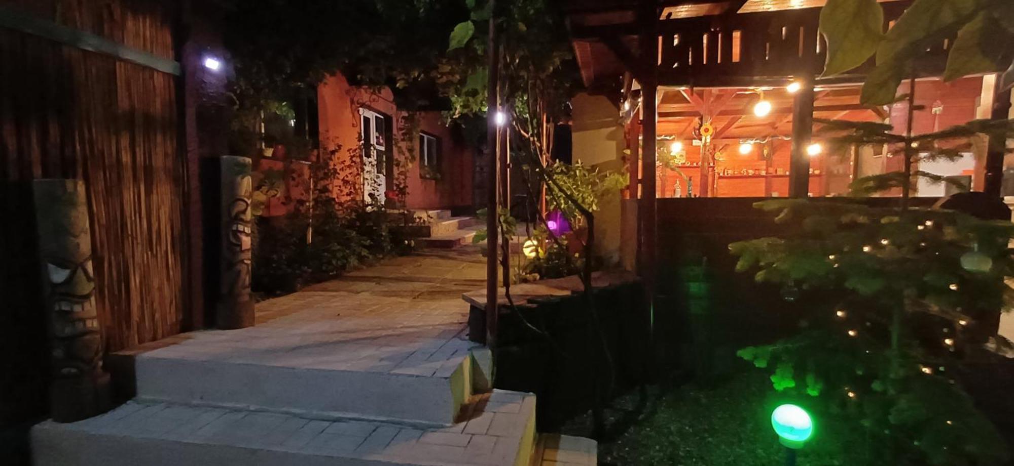 ホテル Casa Ella トゥズラ エクステリア 写真